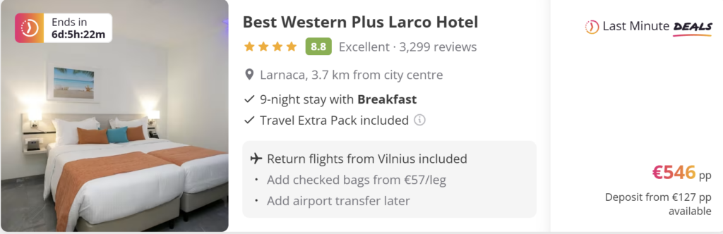 Reklaminis kelionės pasiūlymo vaizdas „Cyprus from Vilnius“. Kelionės datos: kovo 16 d. – kovo 25 d. Į kainą įskaičiuota: skrydis + viešbutis + pusryčiai. Kaina 489 € asmeniui. Fone – saulėtas Kipro paplūdimys, palmės, lėktuvas danguje ir atostogų atributai smėlyje.