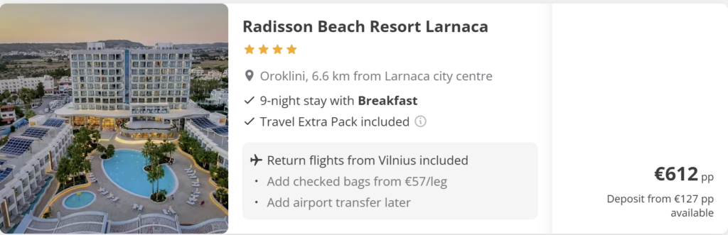 Reklaminis kelionės pasiūlymo vaizdas „Cyprus from Vilnius“. Kelionės datos: kovo 16 d. – kovo 25 d. Į kainą įskaičiuota: skrydis + viešbutis + pusryčiai. Kaina 489 € asmeniui. Fone – saulėtas Kipro paplūdimys, palmės, lėktuvas danguje ir atostogų atributai smėlyje.