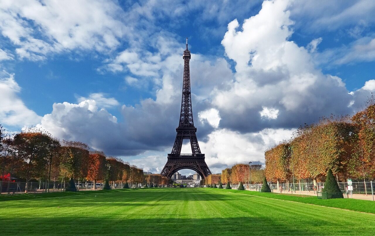 Cheap Paris flights from Dublin – summer city break deal